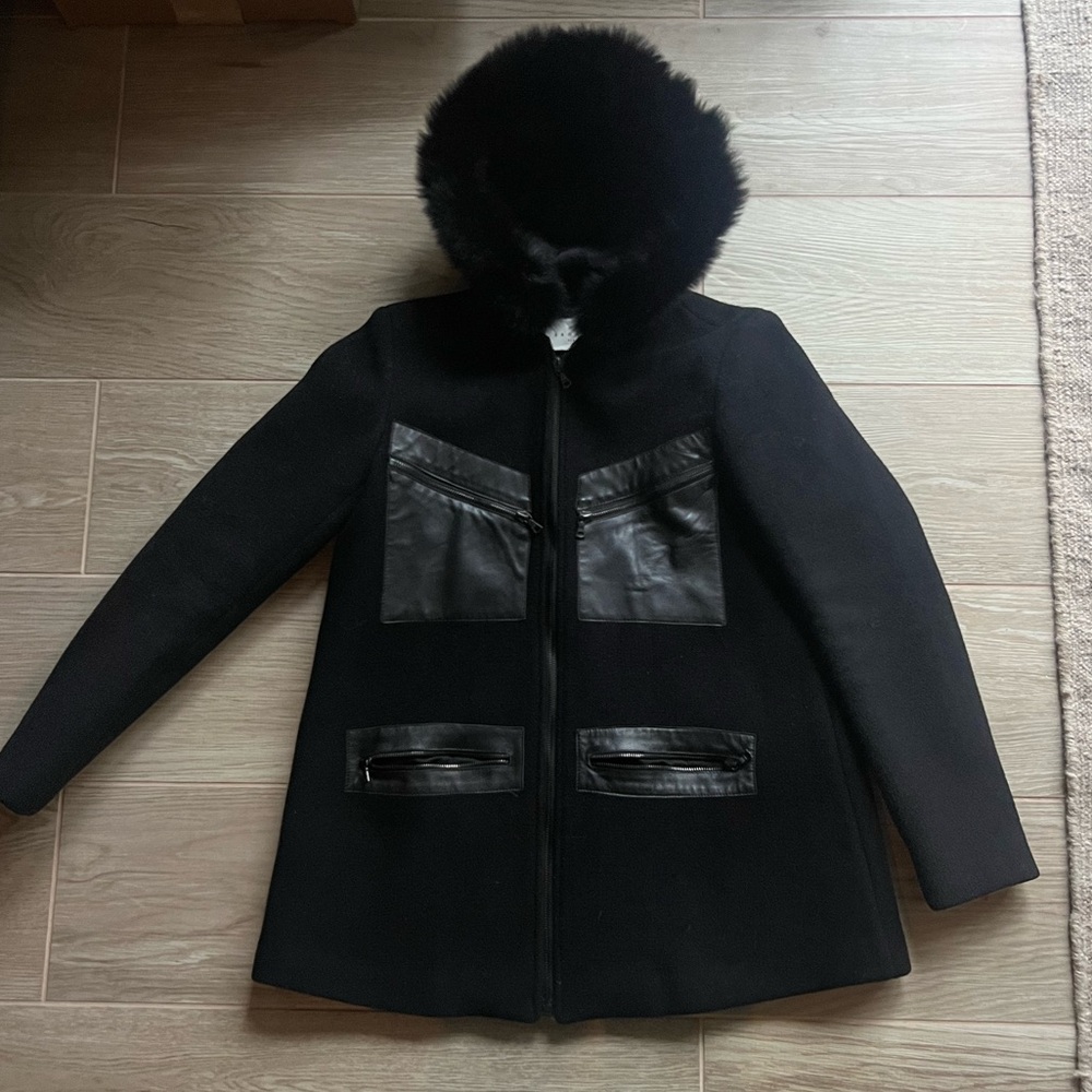 Sandro short wool coat w/ leathered pockets and fox fur trim hood size 36 / 4